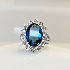 Avon Princess Diana blue sapphire engagement ring